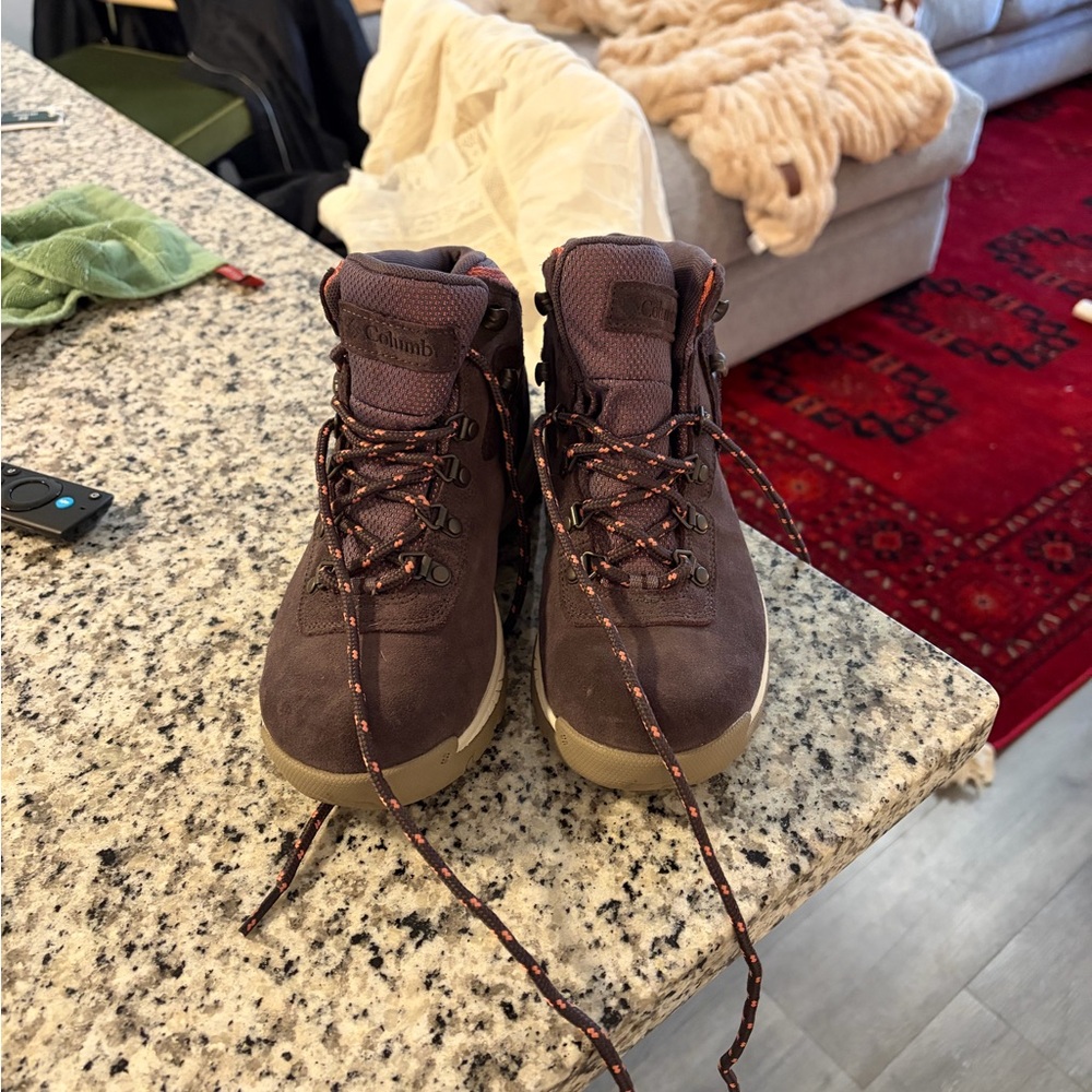 Columbia Women's Brown Lace Up Boots